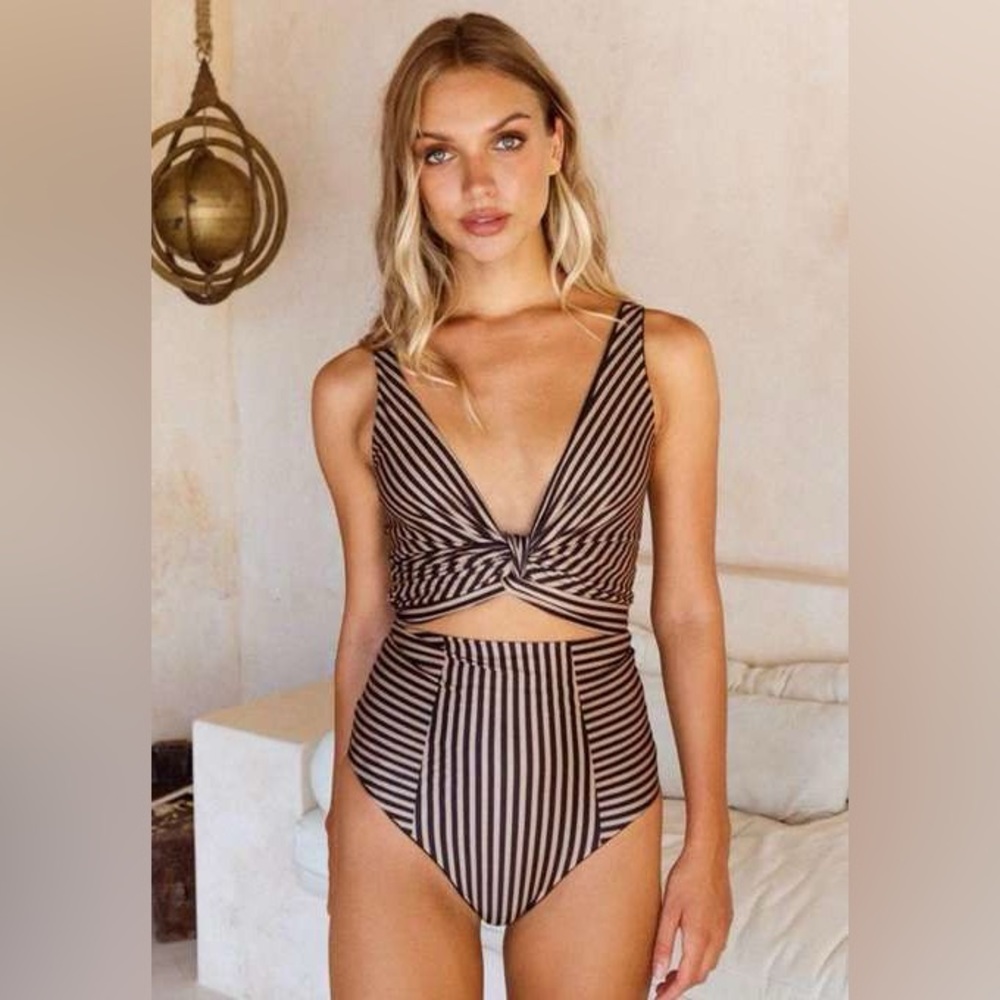 Baiia Reversible 5-piece High Waisted Bikini Set US 6 AR 4